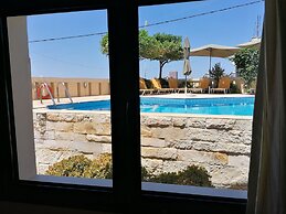 Villiana Holiday Apartments