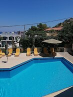Villiana Holiday Apartments
