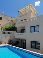 Villiana Holiday Apartments