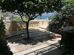 Villiana Holiday Apartments