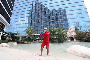 The Trans Luxury Hotel