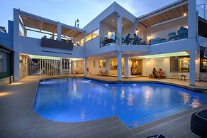 Mare Boutique - Adults Only