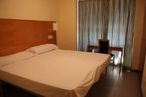 Hispania Residence - Hostel
