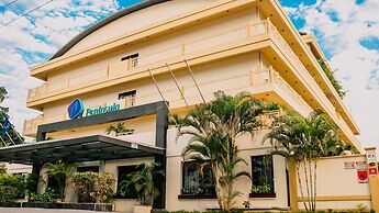 Peninsula Hotel Dar es Salaam