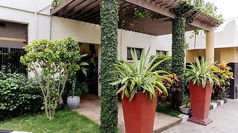 Peninsula Hotel Dar es Salaam