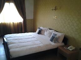 Thornberry Savannah Suite Hotel