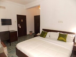 Thornberry Savannah Suite Hotel