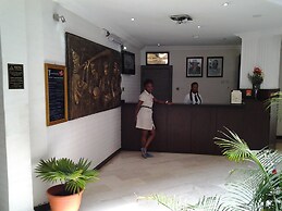 Thornberry Savannah Suite Hotel