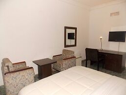 Thornberry Savannah Suite Hotel