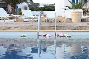 Blue Dolphin Antiparos Villas and Suites