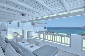 Blue Dolphin Antiparos Villas and Suites