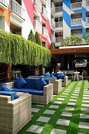 Bliss Surfer Hotel by Tritama Hospitality