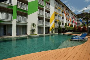 Bliss Surfer Hotel by Tritama Hospitality