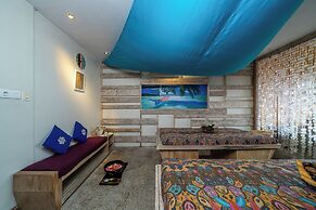 Bliss Surfer Hotel by Tritama Hospitality