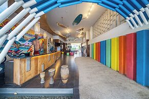 Bliss Surfer Hotel by Tritama Hospitality