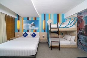 Bliss Surfer Hotel by Tritama Hospitality