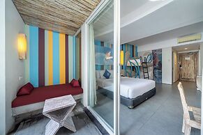 Bliss Surfer Hotel by Tritama Hospitality