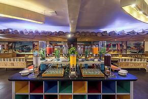 Bliss Surfer Hotel by Tritama Hospitality