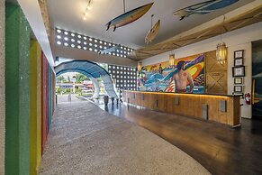 Bliss Surfer Hotel by Tritama Hospitality