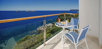 Royal Princess Hotel