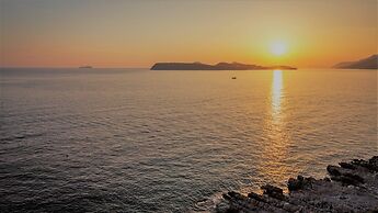 Royal Princess Hotel