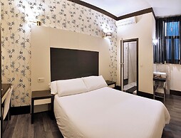 Alhambra Suites
