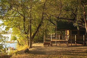 Ndhovu Safari Lodge - Campground