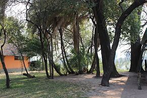 Ndhovu Safari Lodge - Campground