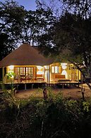 Ndhovu Safari Lodge - Campground