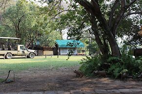 Ndhovu Safari Lodge - Campground