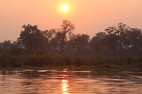 Ndhovu Safari Lodge - Campground