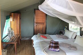 Ndhovu Safari Lodge - Campground