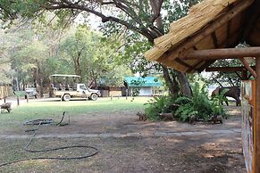 Ndhovu Safari Lodge - Campground