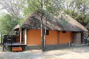Ndhovu Safari Lodge - Campground