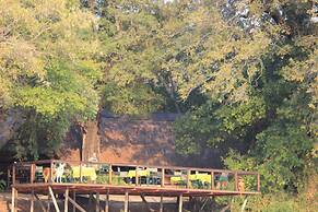 Ndhovu Safari Lodge - Campground