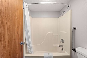 Super 8 by Wyndham Branson / Shepherd of the Hills Exwy