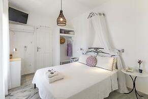 Margarita Studios Ambelas