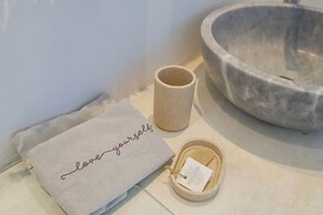 Margarita Studios Ambelas