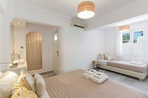 Margarita Studios Ambelas