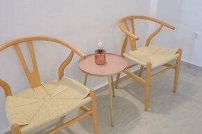 Margarita Studios Ambelas