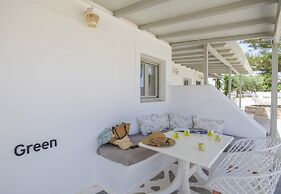 Margarita Studios Ambelas