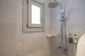 Margarita Studios Ambelas