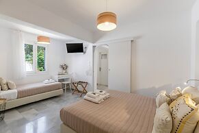 Margarita Studios Ambelas