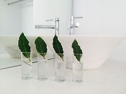 Margarita Studios Ambelas