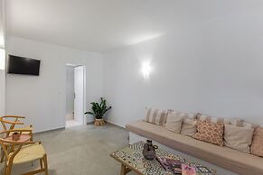 Margarita Studios Ambelas