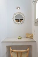 Margarita Studios Ambelas