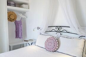 Margarita Studios Ambelas