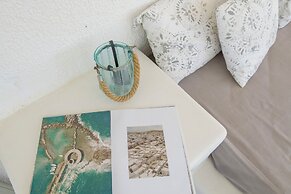 Margarita Studios Ambelas