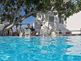 Margarita Studios Ambelas