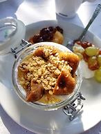 Margarita Studios Ambelas